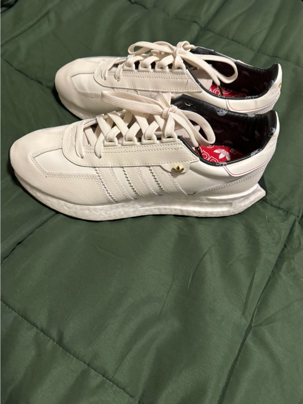 adidas Cream Leather Low-Top Sneakers with Black Heel Lining